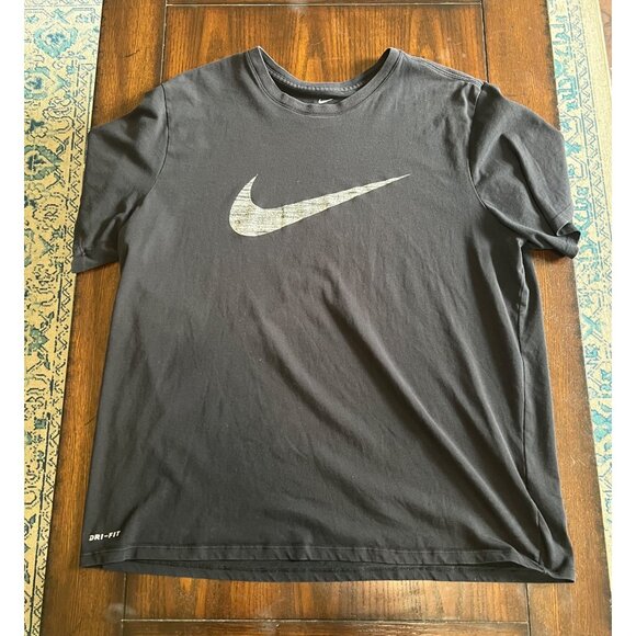 The Nike Tee Dri-Fit Athletic Cut Short Sleeve Crewneck Activewear T-shirt XXL - Picture 1 of 6